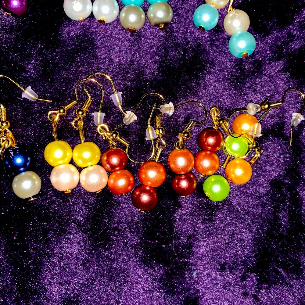 Surprise silver pack of pearl earrings